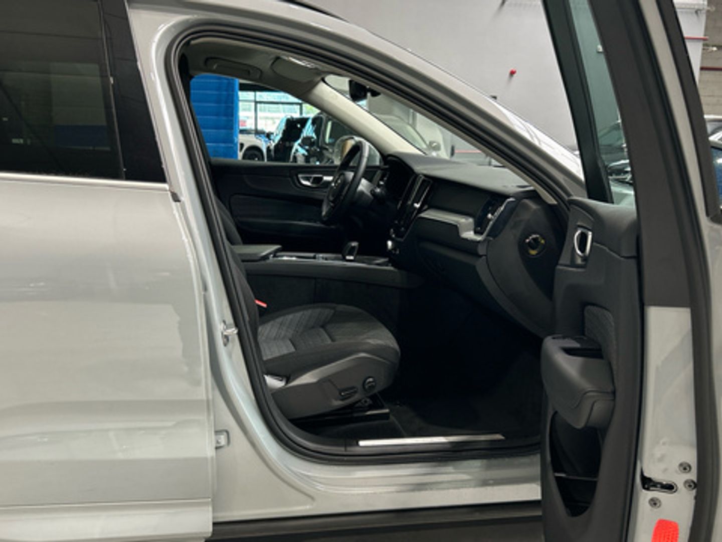 Volvo XC60 B4 D Core Auto 145 kW (197 CV)