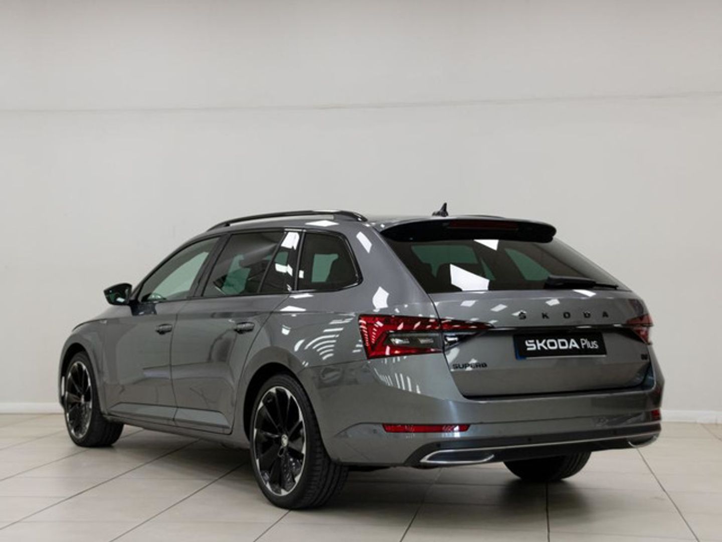 Skoda Superb Combi 1.4 TSI iV P-HEV Sportline