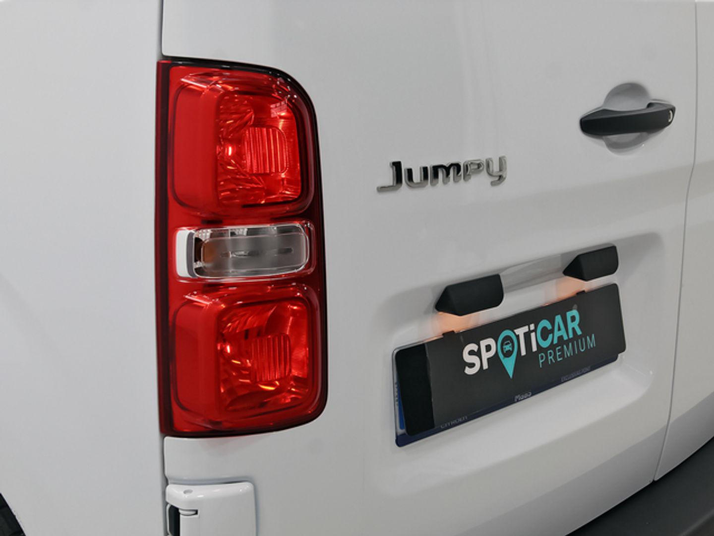 Citroen Jumpy Furgon BlueHDi 100 Talla M 75 kW (102 CV)