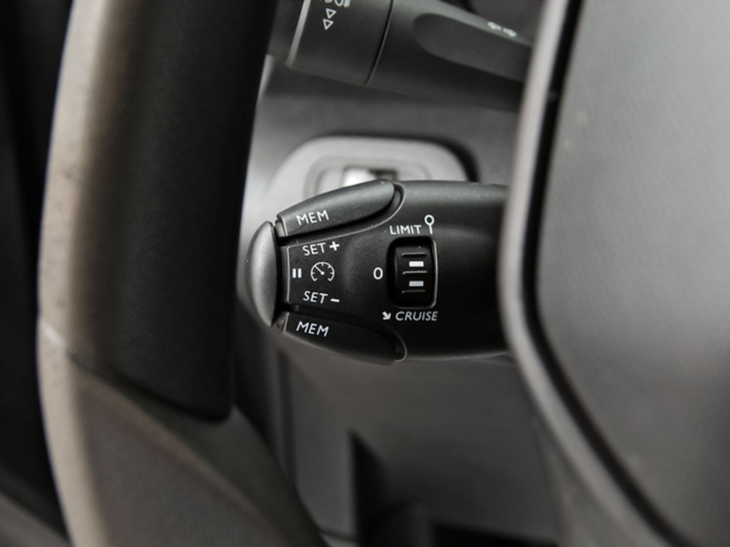 Peugeot Rifter BlueHDi 100 Active Pack Standard 73 kW (100 CV)