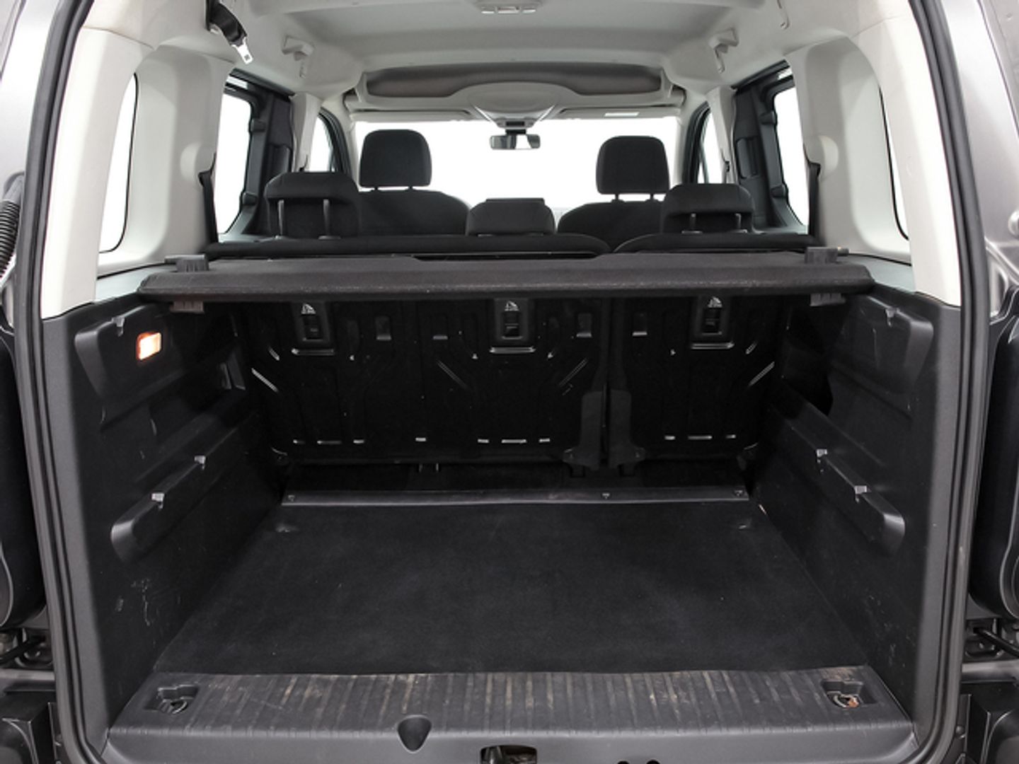 Peugeot Rifter BlueHDi 100 Active Pack Standard 73 kW (100 CV)