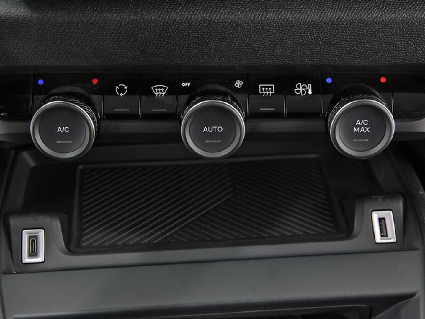 Citroen C4 PureTech 130 S&S Plus EAT8 96 kW (131 CV)