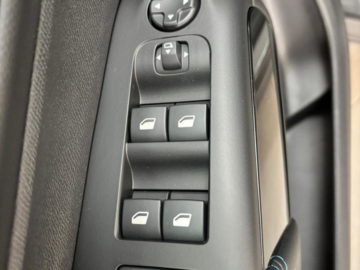 Citroen C5 Aircross Hybrid Plus e-DCS6 100 kW (136 CV)