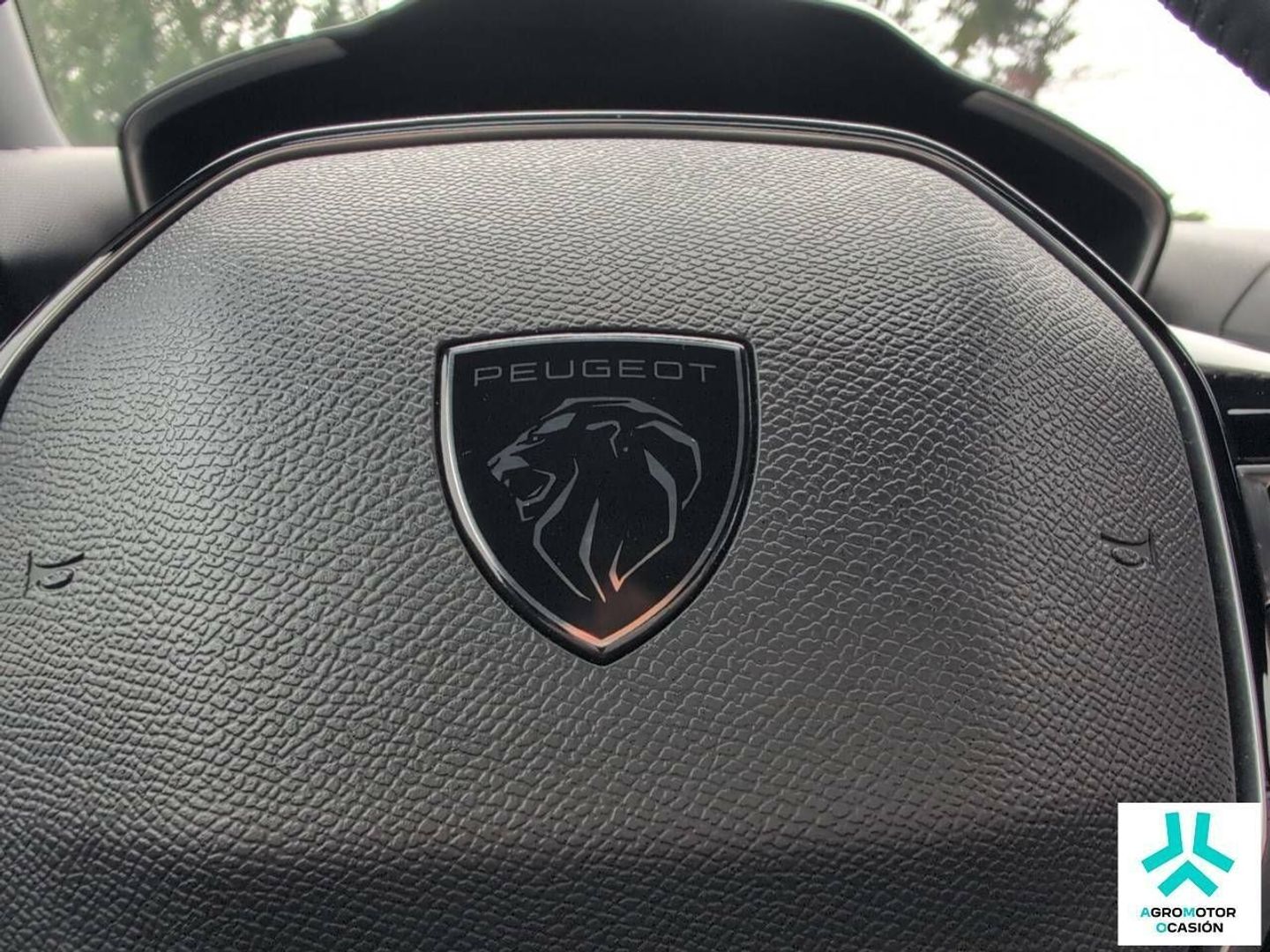 Peugeot e-2008 Eléctrico Allure 115 kW (156 CV)