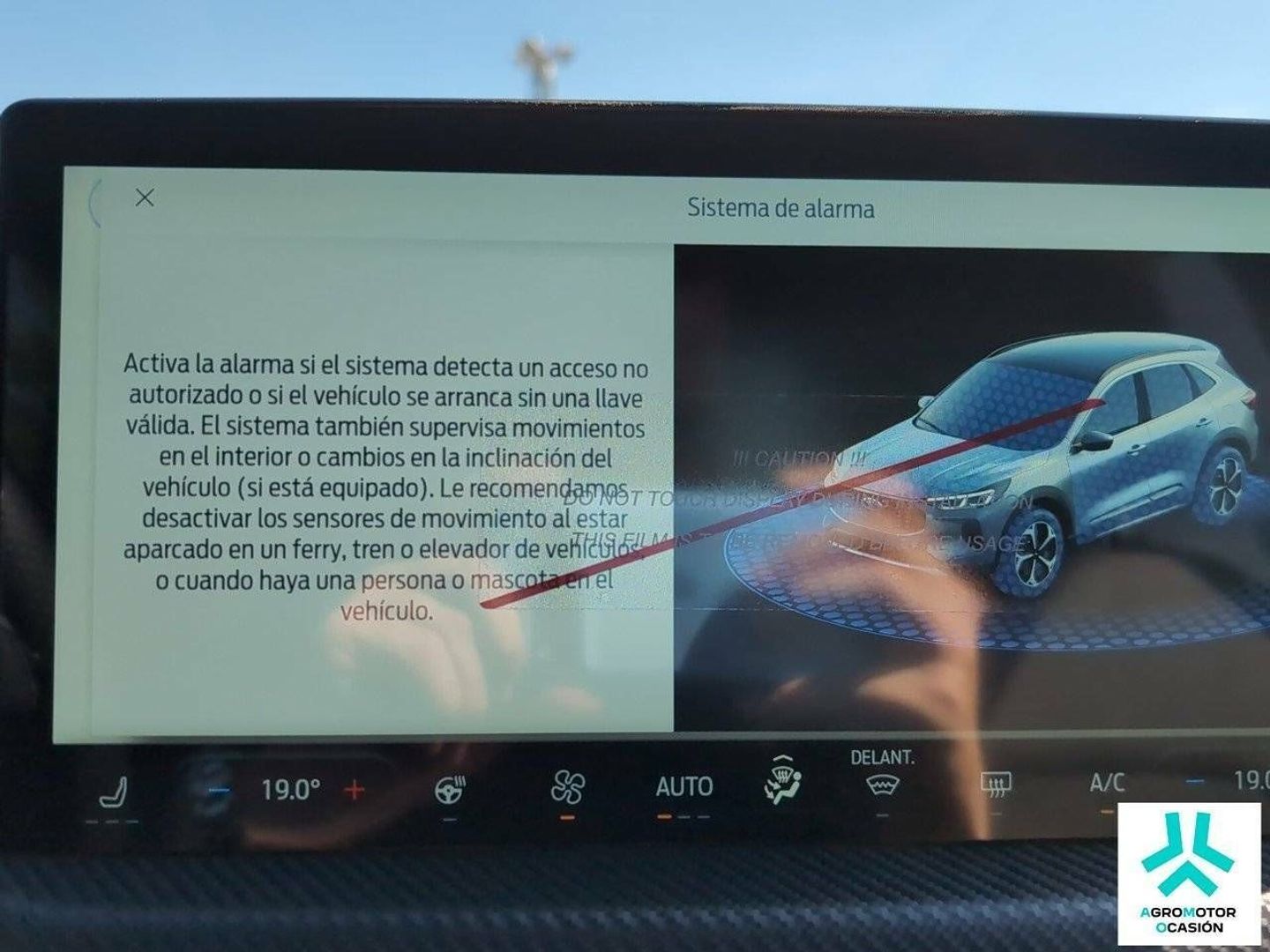 Ford Kuga 2.5 Duratec FHEV ST-Line X 4x2 Auto 132 kW (180 CV)