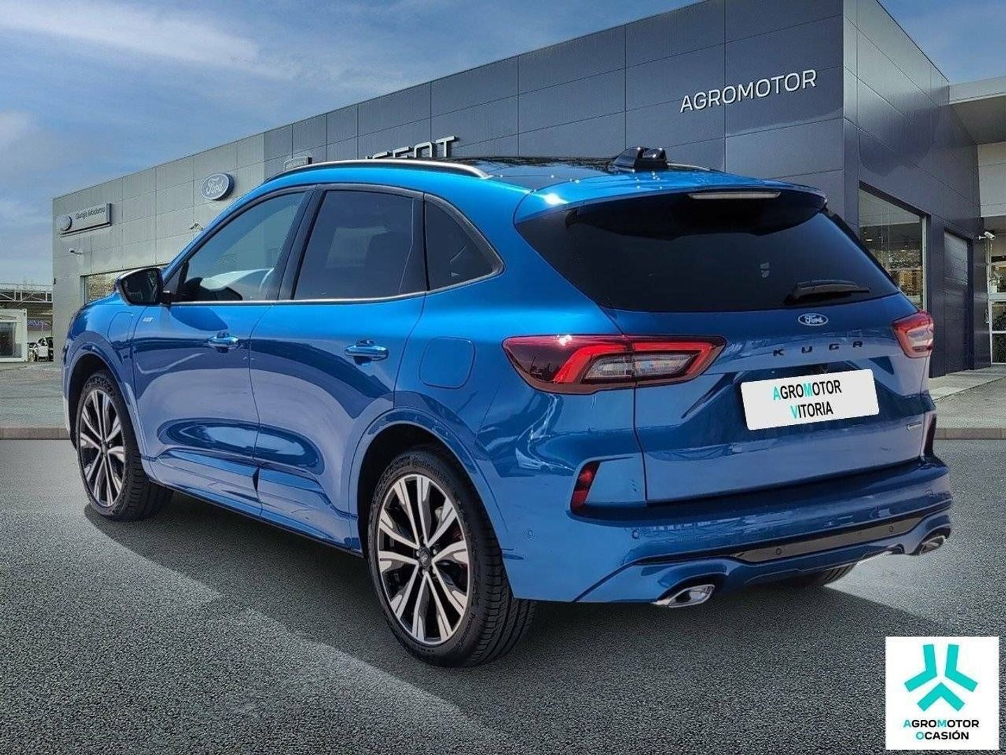 Ford Kuga 2.5 Duratec FHEV ST-Line X 4x2 Auto 132 kW (180 CV)