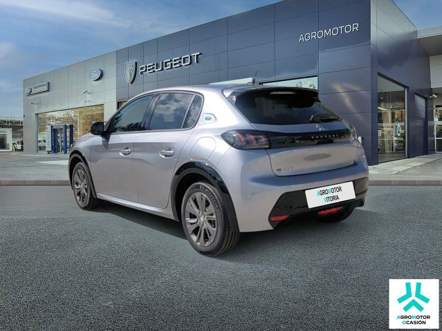 Peugeot e-208 Eléctrico Allure 100 kW (136 CV)
