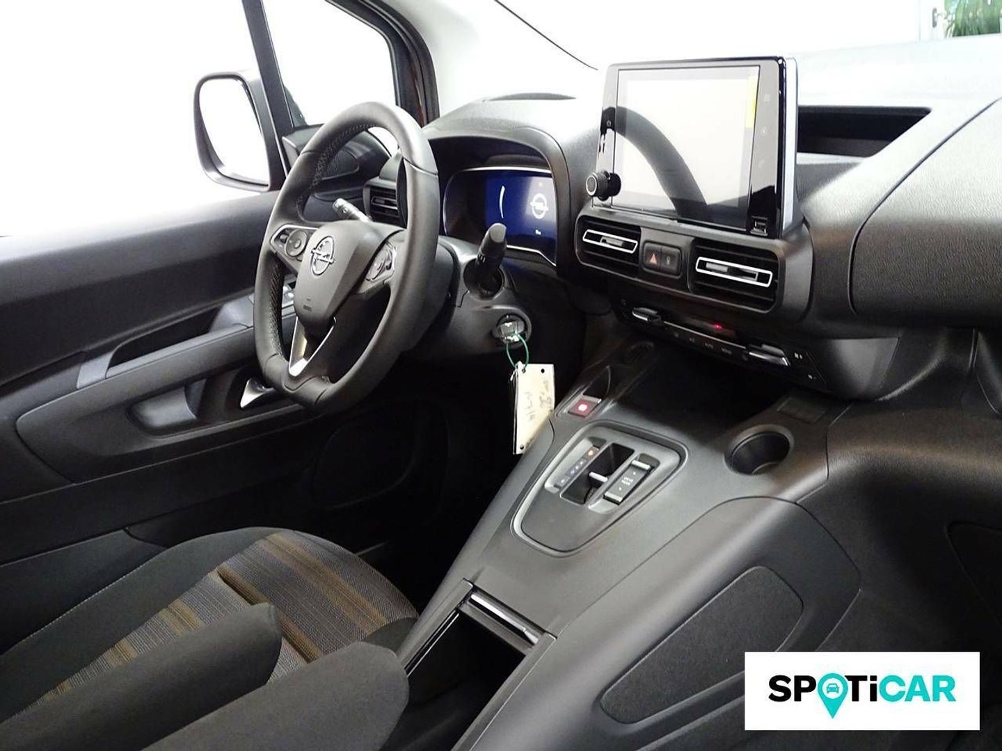 Opel Combo-e Life BEV 50kWh Elegance Plus L 100 kW (136 CV)