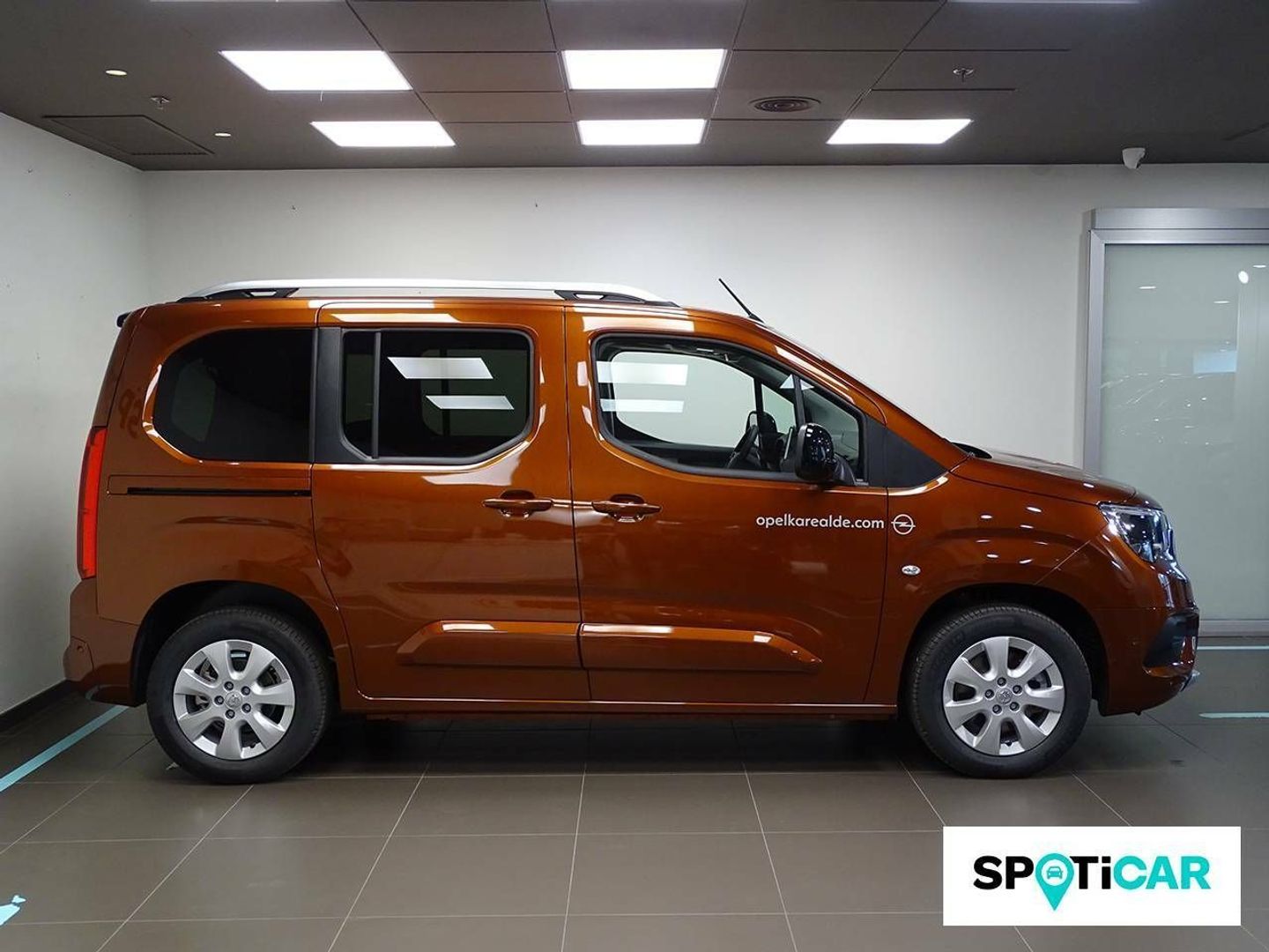 Opel Combo-e Life BEV 50kWh Elegance Plus L 100 kW (136 CV)