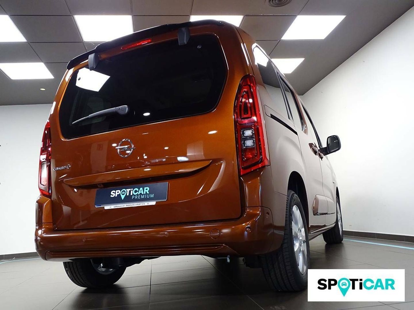 Opel Combo-e Life BEV 50kWh Elegance Plus L 100 kW (136 CV)