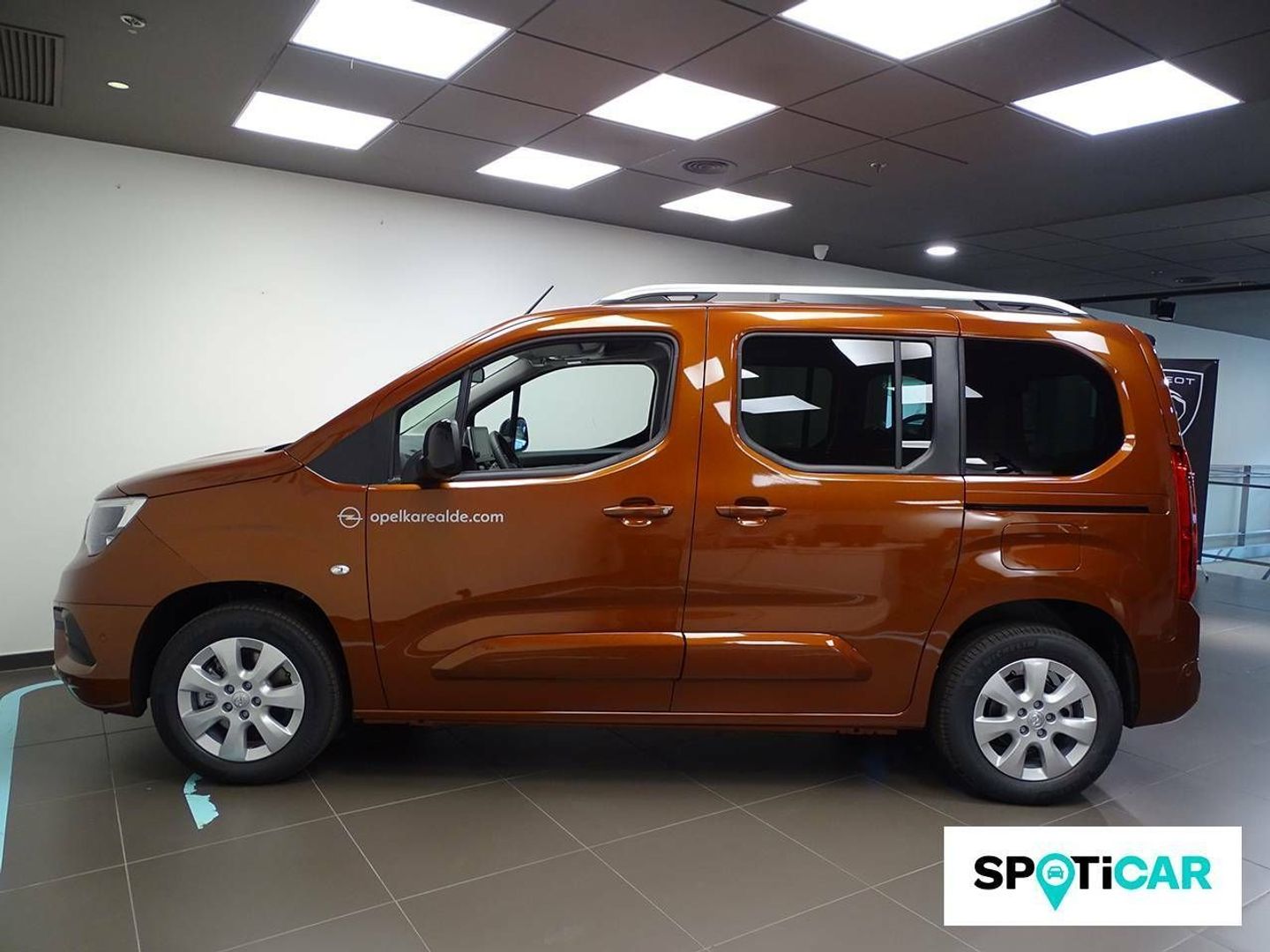 Opel Combo-e Life BEV 50kWh Elegance Plus L 100 kW (136 CV)