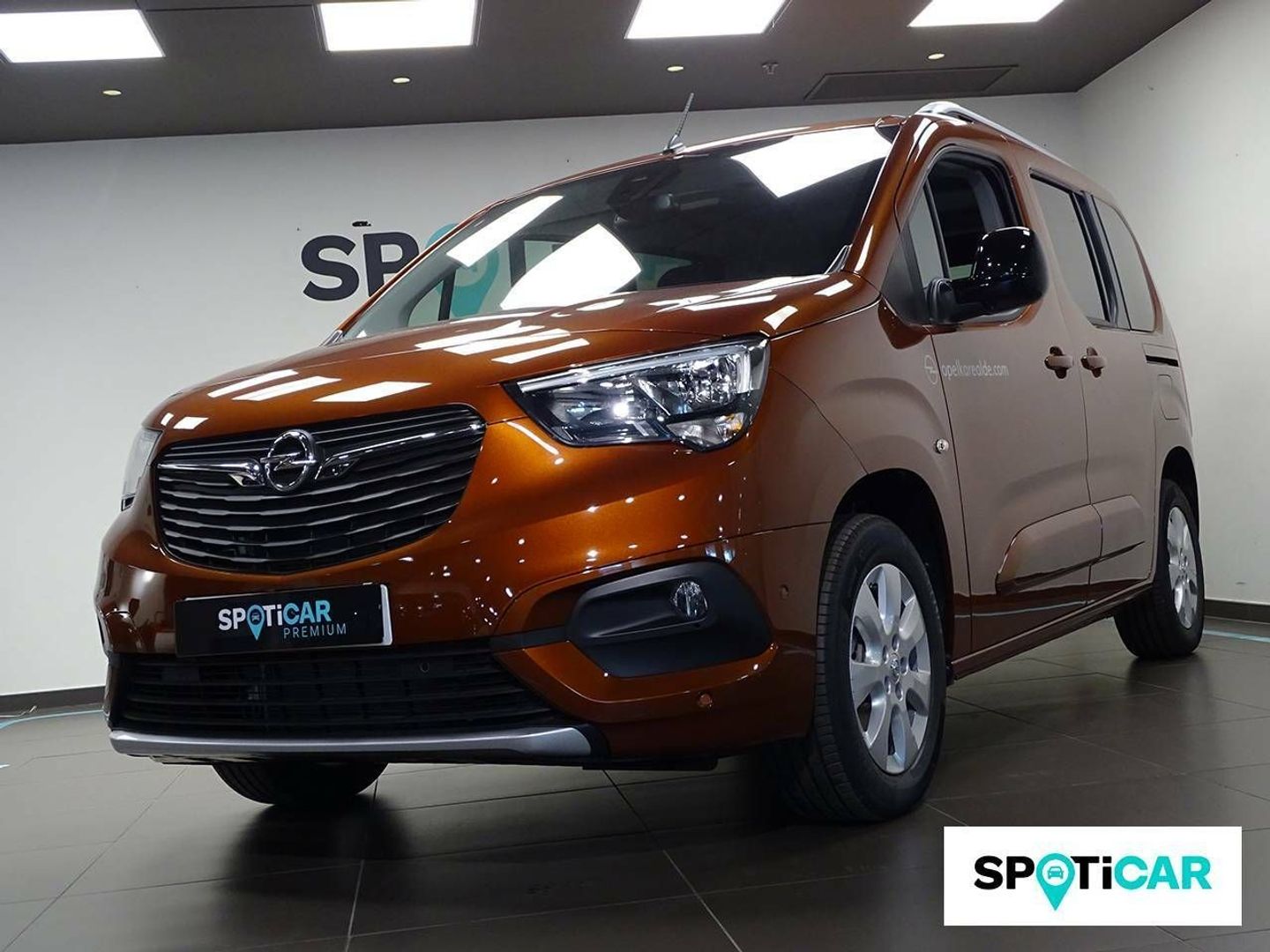 Opel Combo-e Life BEV 50kWh Elegance Plus L 100 kW (136 CV)