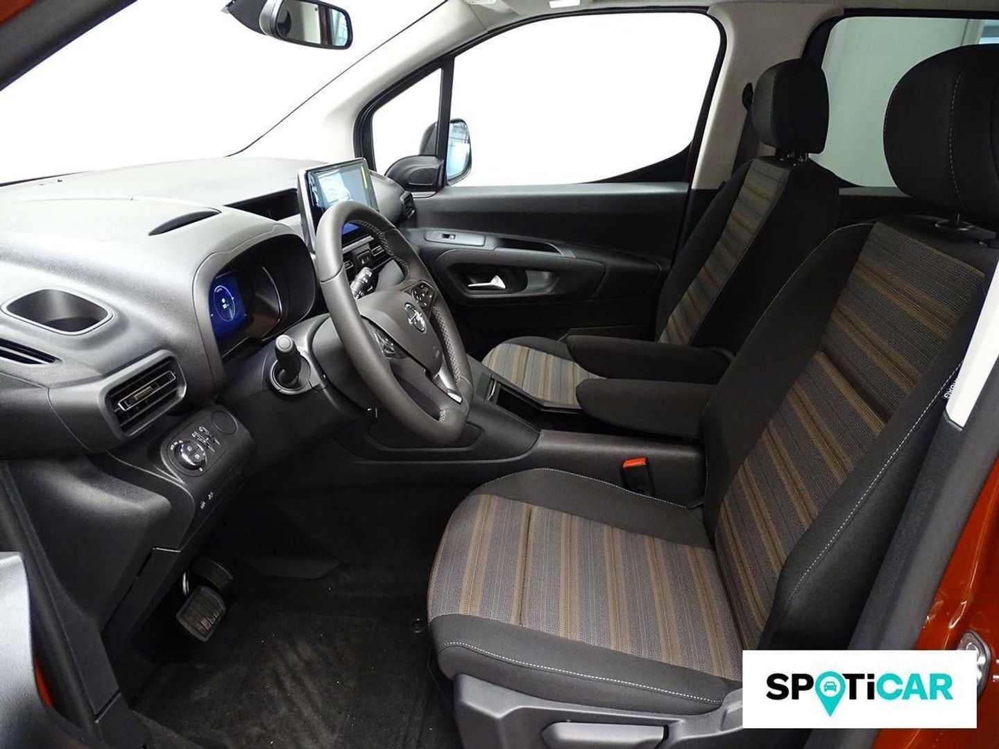 Opel Combo-e Life BEV 50kWh Elegance Plus L 100 kW (136 CV)