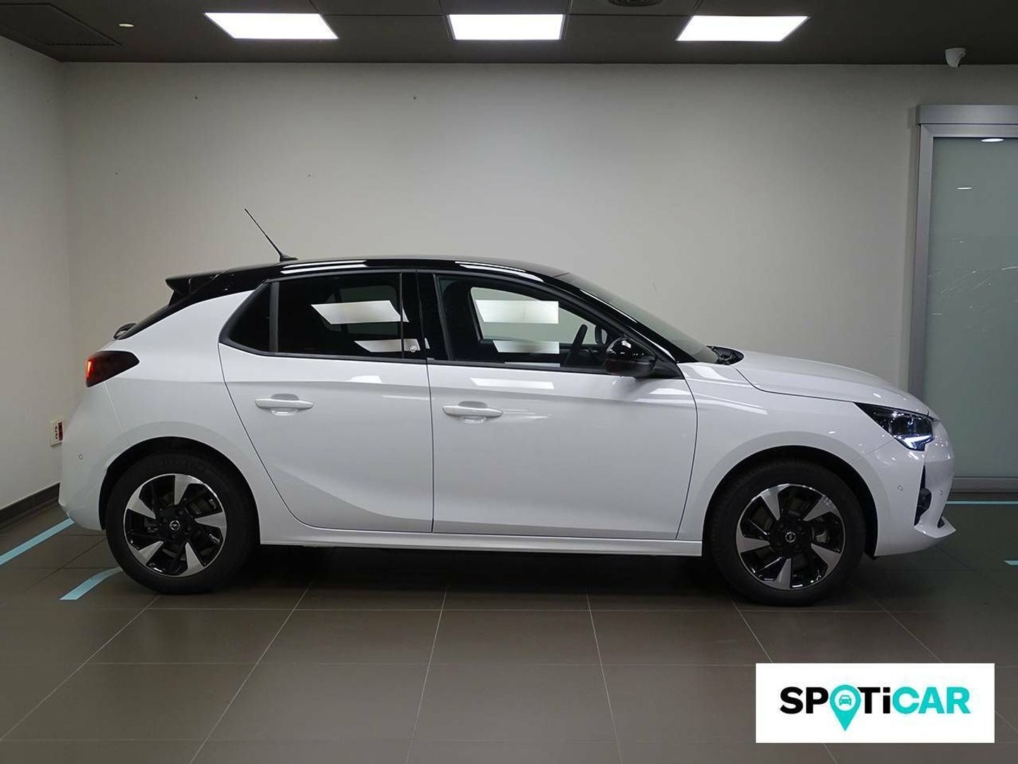 Opel Corsa-e 50kWh GS 100 kW (136 CV)