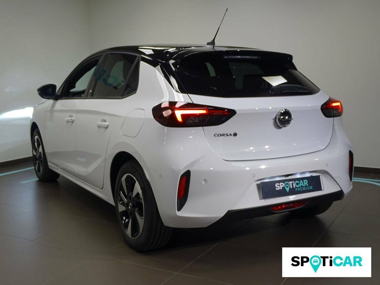 Opel Corsa-e 50kWh GS 100 kW (136 CV)