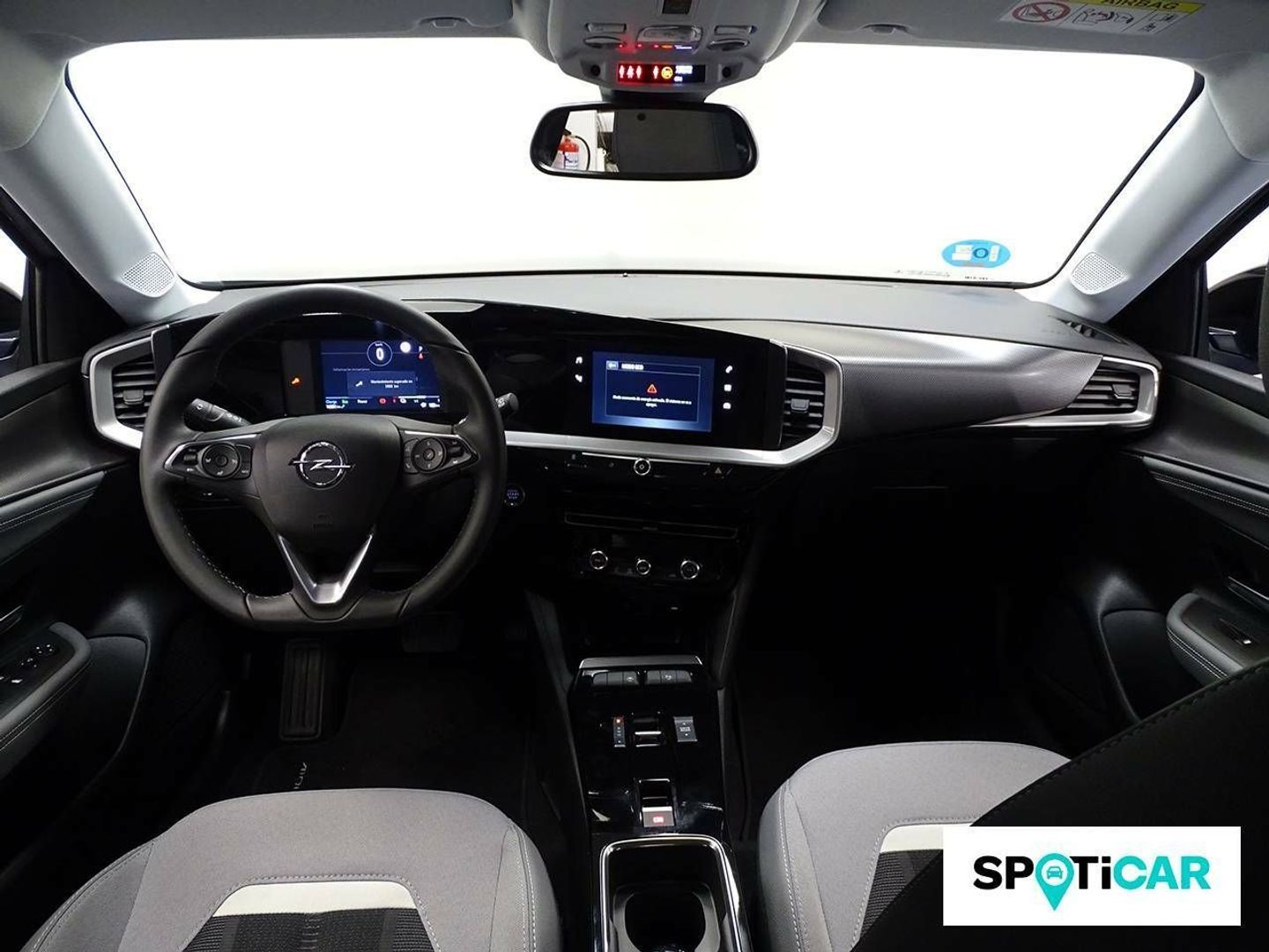 Opel Mokka-e BEV 50kWh Business Elegance-e100 kW (136 CV)