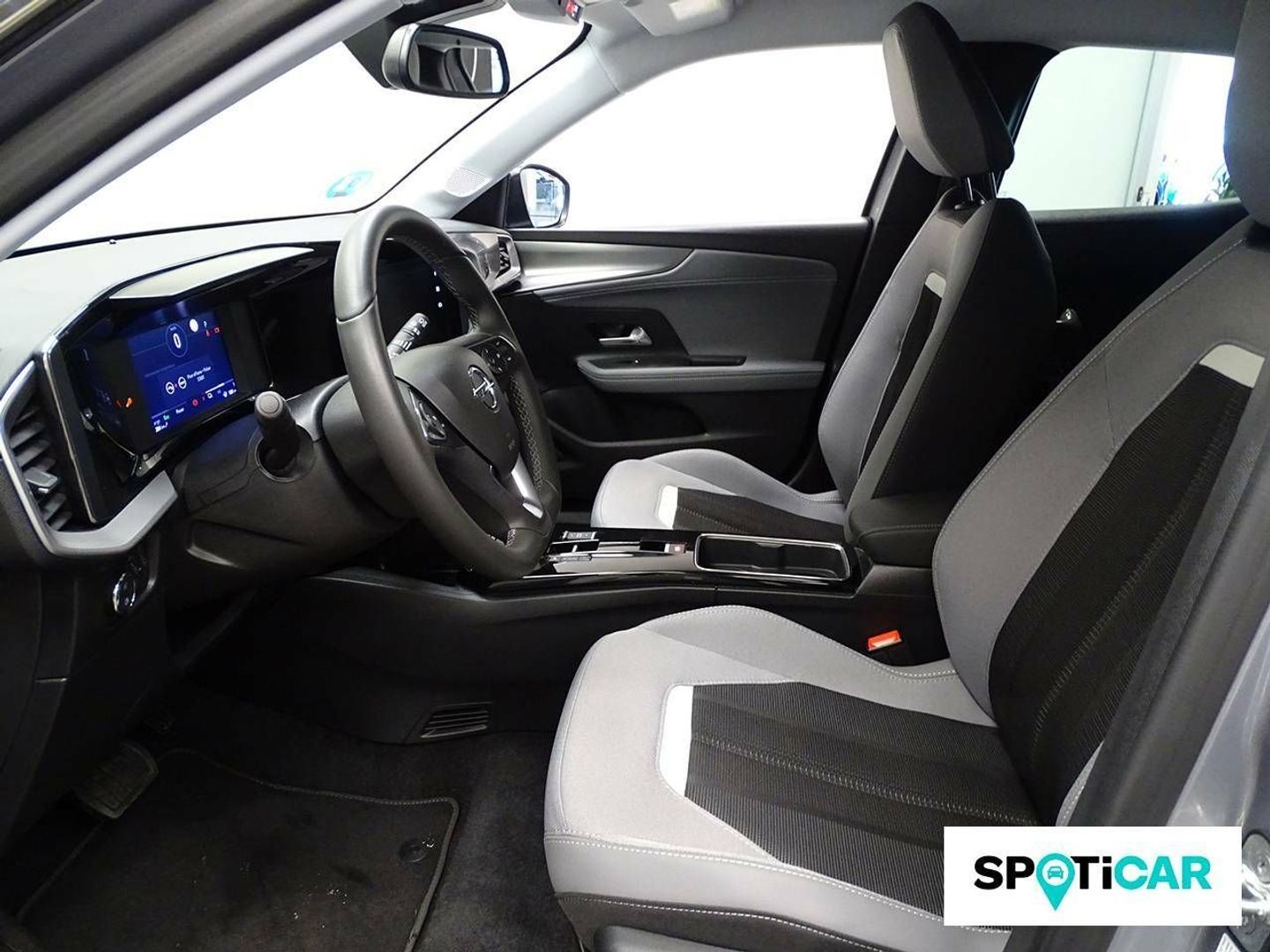 Opel Mokka-e BEV 50kWh Business Elegance-e100 kW (136 CV)