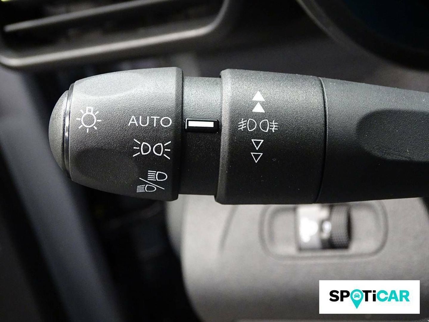 Citroen ë-Berlingo Shine Talla M 50kWh 100 kW (136 CV)