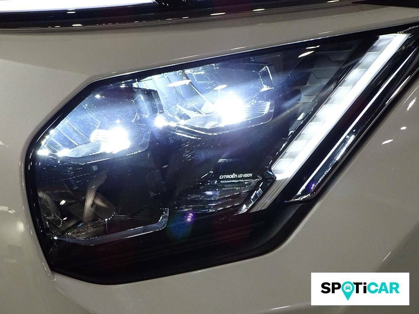 Citroen ë-C4 X 50KWh eléctrico Shine 100 kW (136 CV)