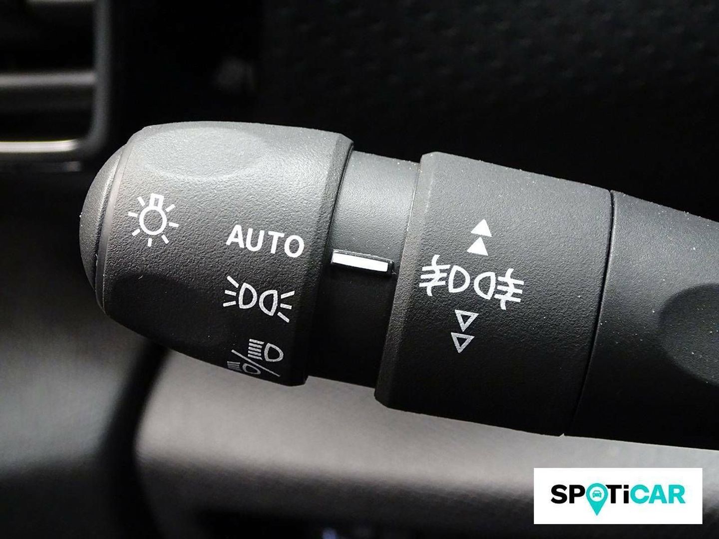 Citroen ë-C4 X 50KWh eléctrico Shine 100 kW (136 CV)