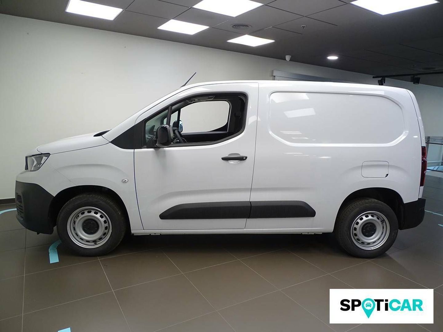 Peugeot Partner Furgon BlueHDi 100 Standard 600kg 75 kW (102 CV)