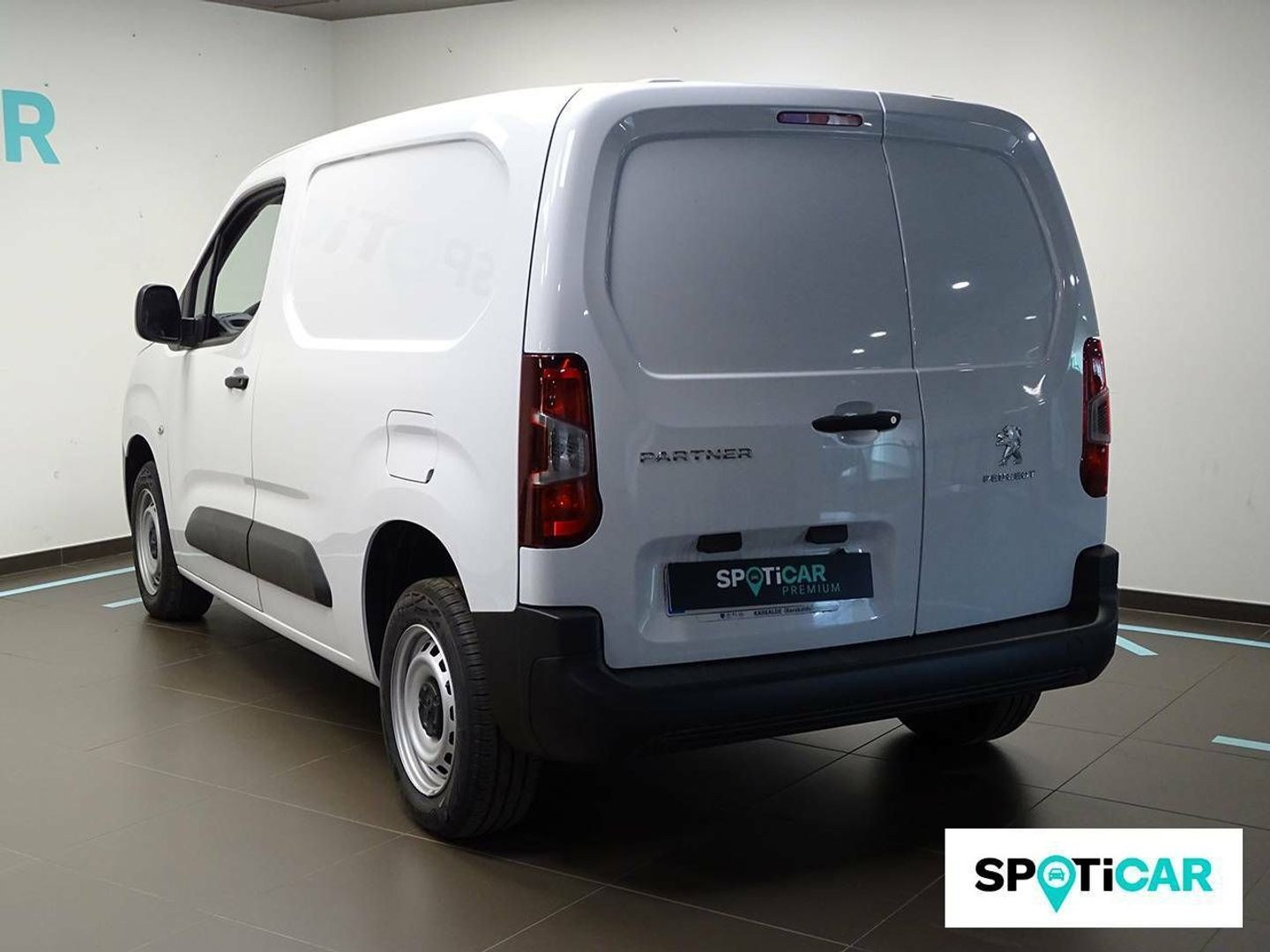 Peugeot Partner Furgon BlueHDi 100 Standard 600kg 75 kW (102 CV)