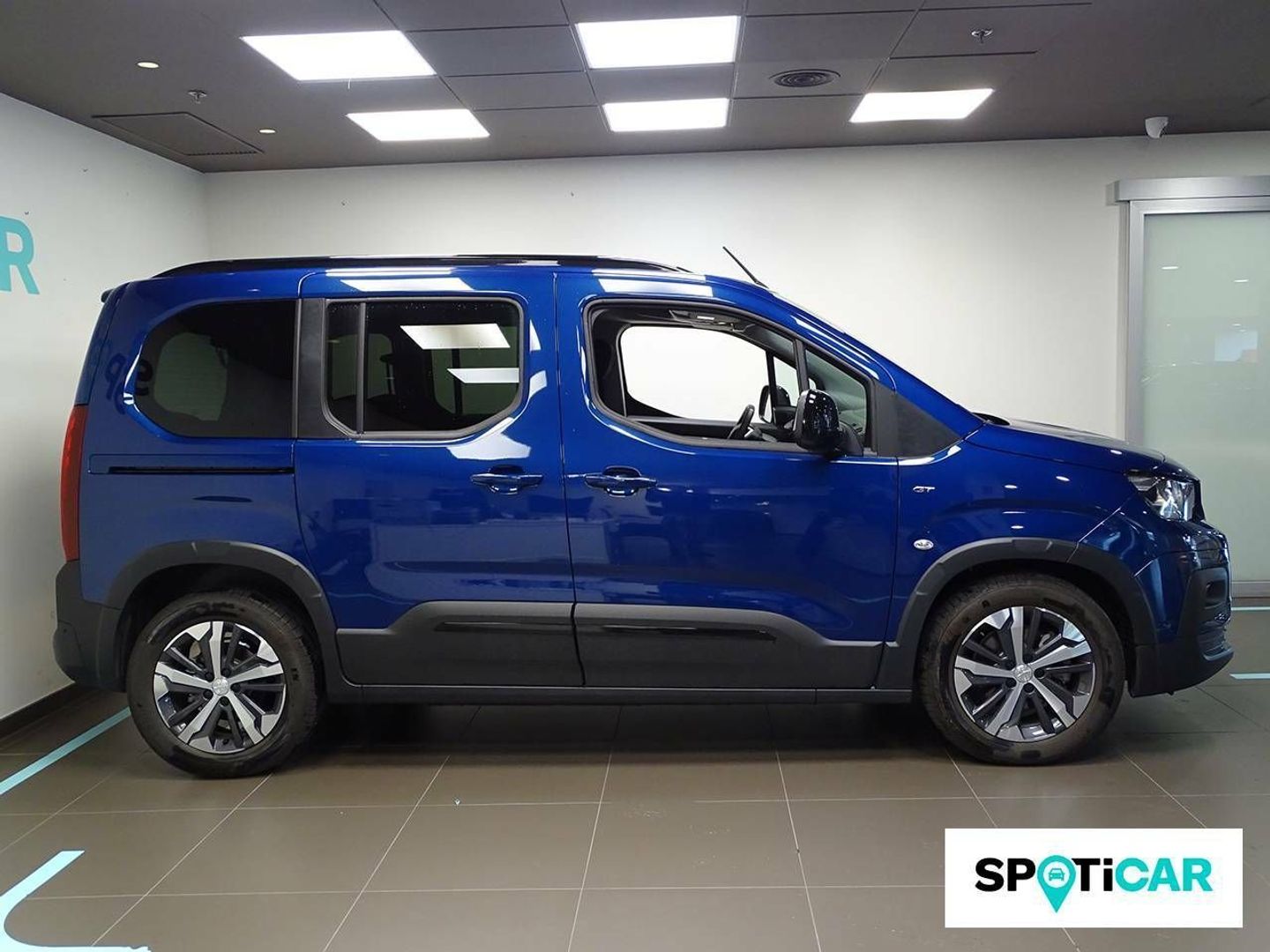 Peugeot e-Rifter GT Standard 100 kW (136 CV)