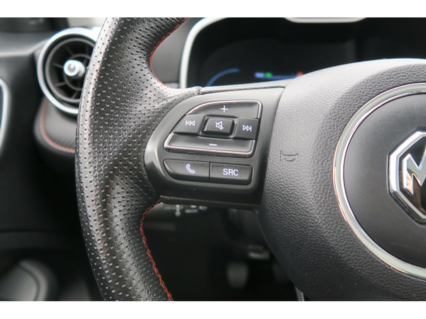 MG ZS 1.0T Luxury 82 kW (111 CV)