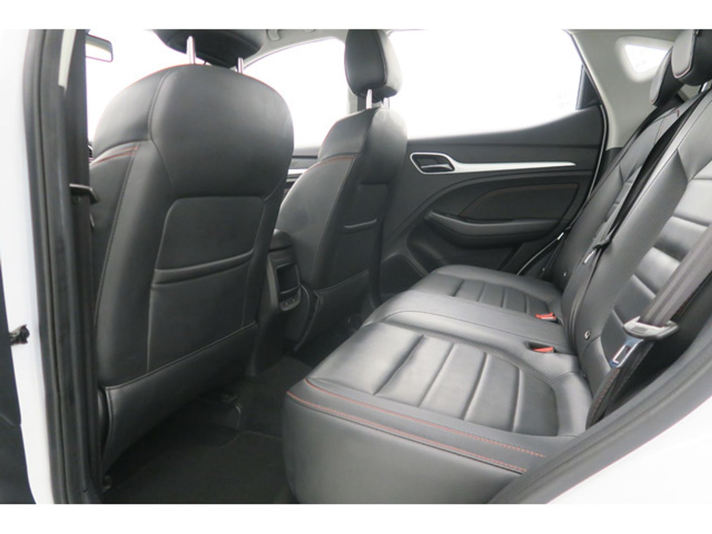 MG ZS 1.0T Luxury 82 kW (111 CV)