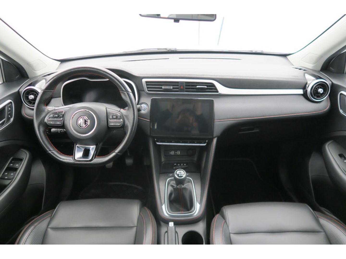 MG ZS 1.0T Luxury 82 kW (111 CV)
