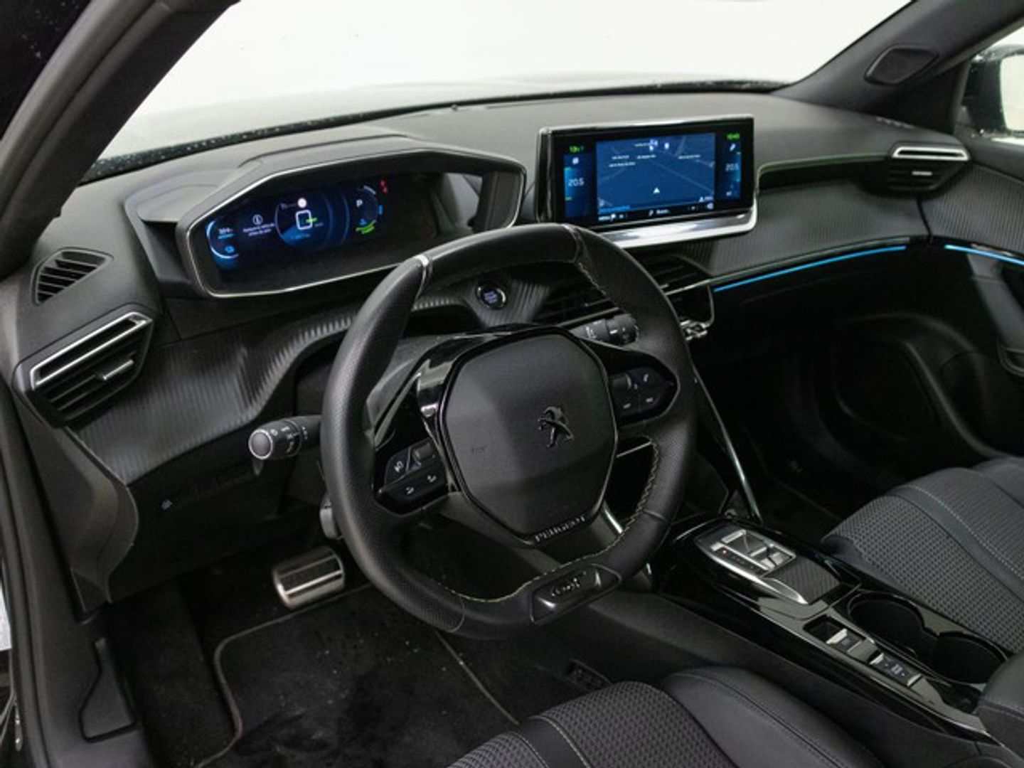 Peugeot e-2008 Eléctrico GT 100 kW (136 CV)
