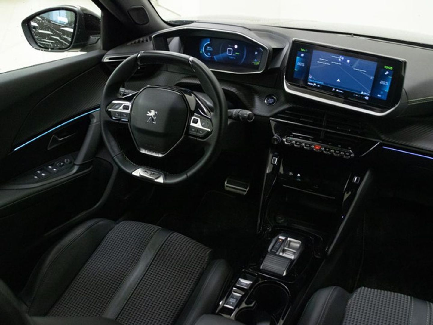 Peugeot e-2008 Eléctrico GT 100 kW (136 CV)