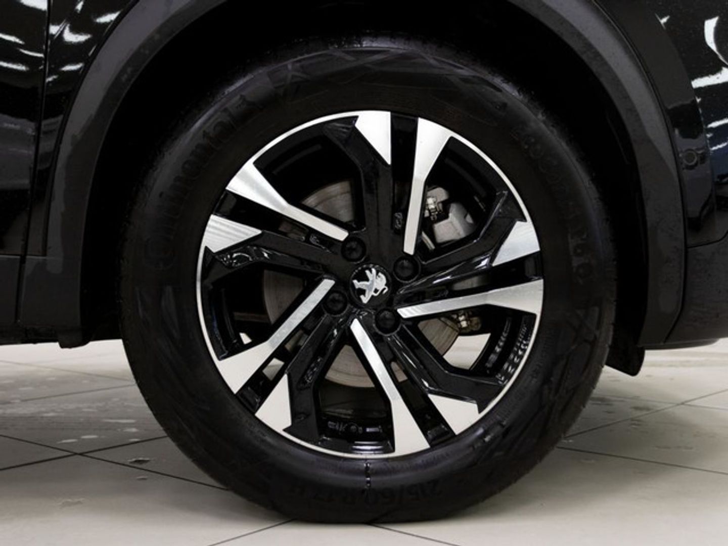Peugeot e-2008 Eléctrico GT 100 kW (136 CV)