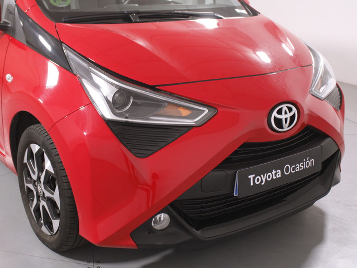 Toyota Aygo 1.0 70 x-play 53 kW (72 CV)