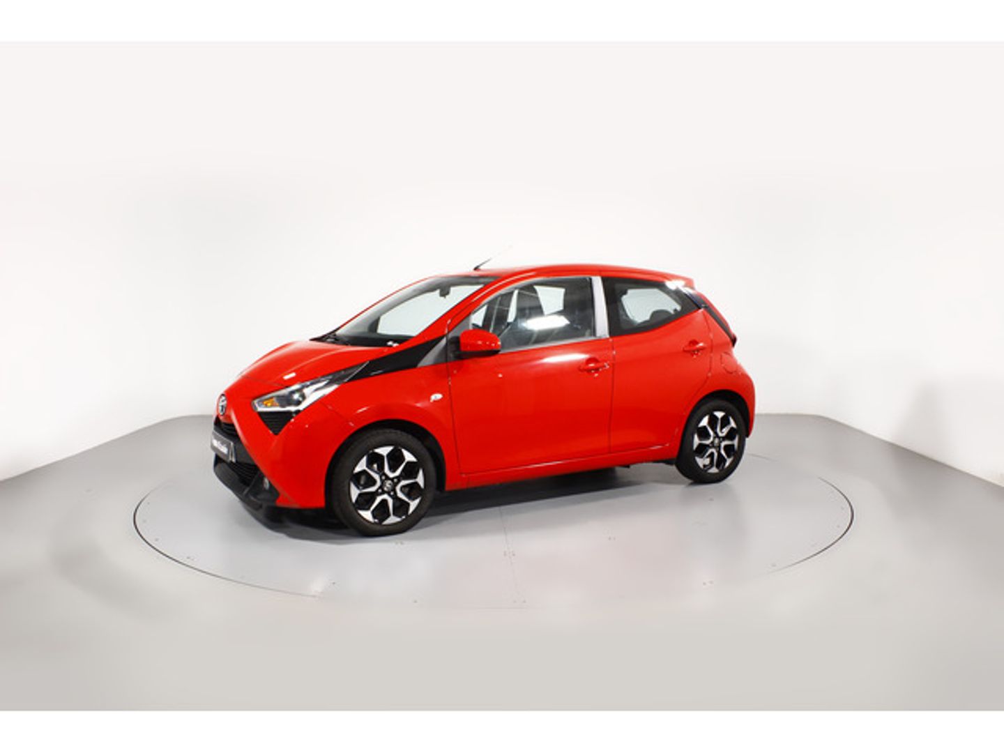 Toyota Aygo 1.0 70 x-play 53 kW (72 CV)