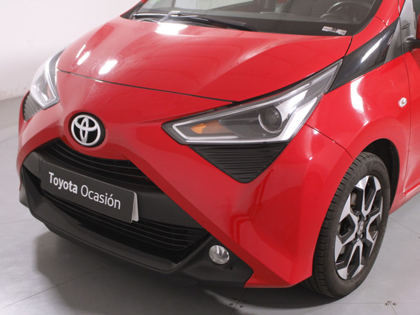 Toyota Aygo 1.0 70 x-play 53 kW (72 CV)