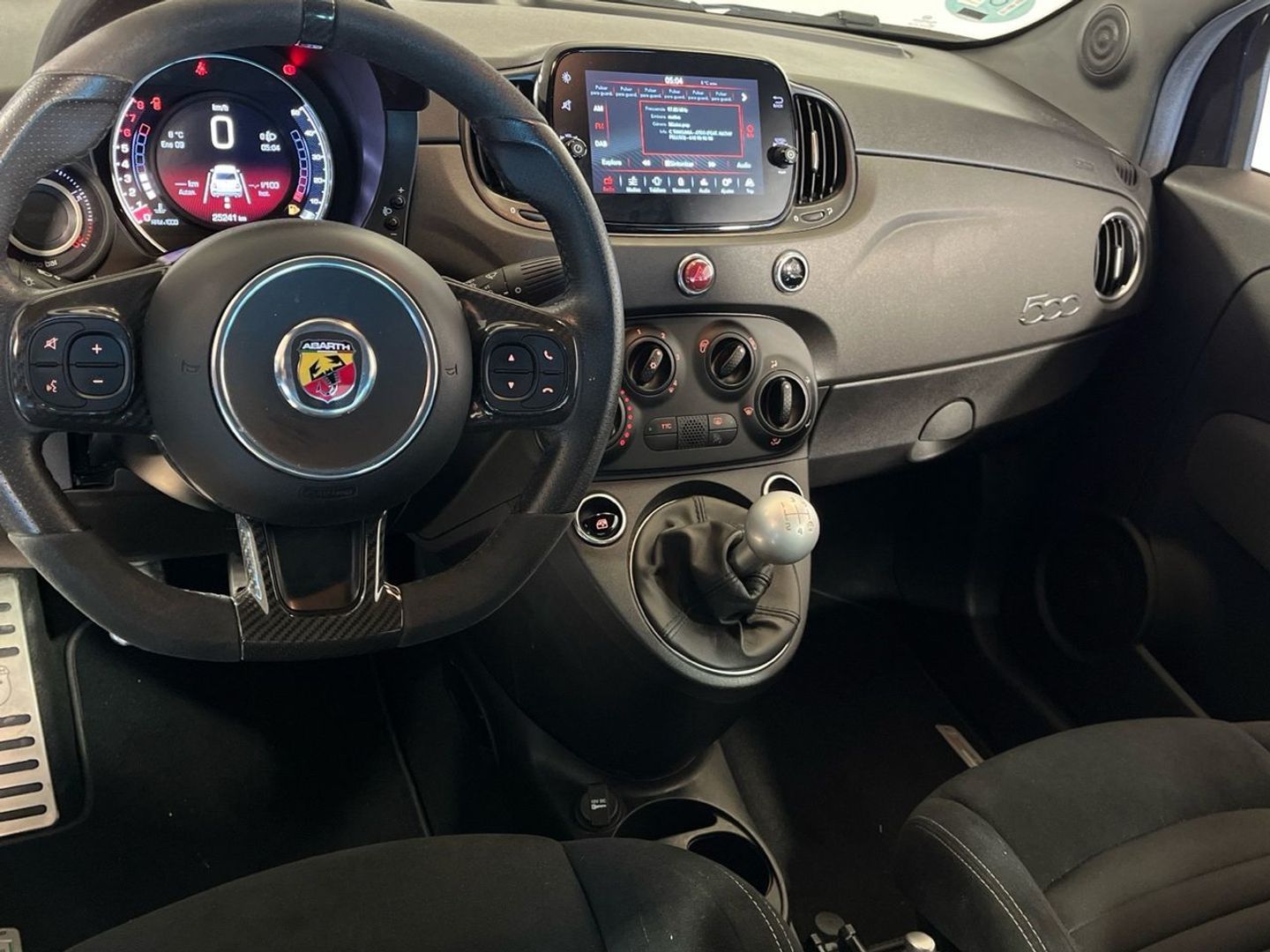 Abarth 500 1.4 16v T-Jet 695 132 kW (180 CV)