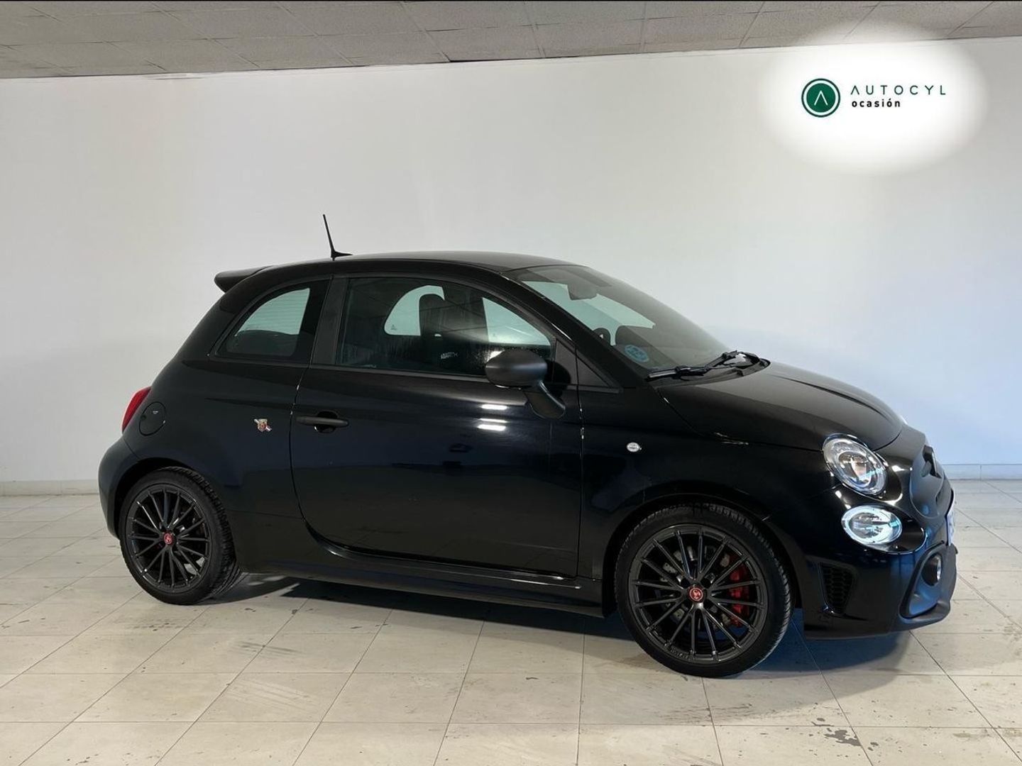 Abarth 500 1.4 16v T-Jet 695 132 kW (180 CV)