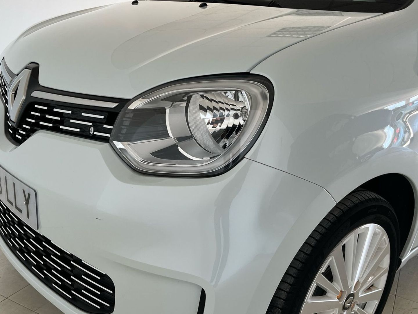 Renault Twingo Vibes R80 batería 20kWh 60 kW (82 CV)