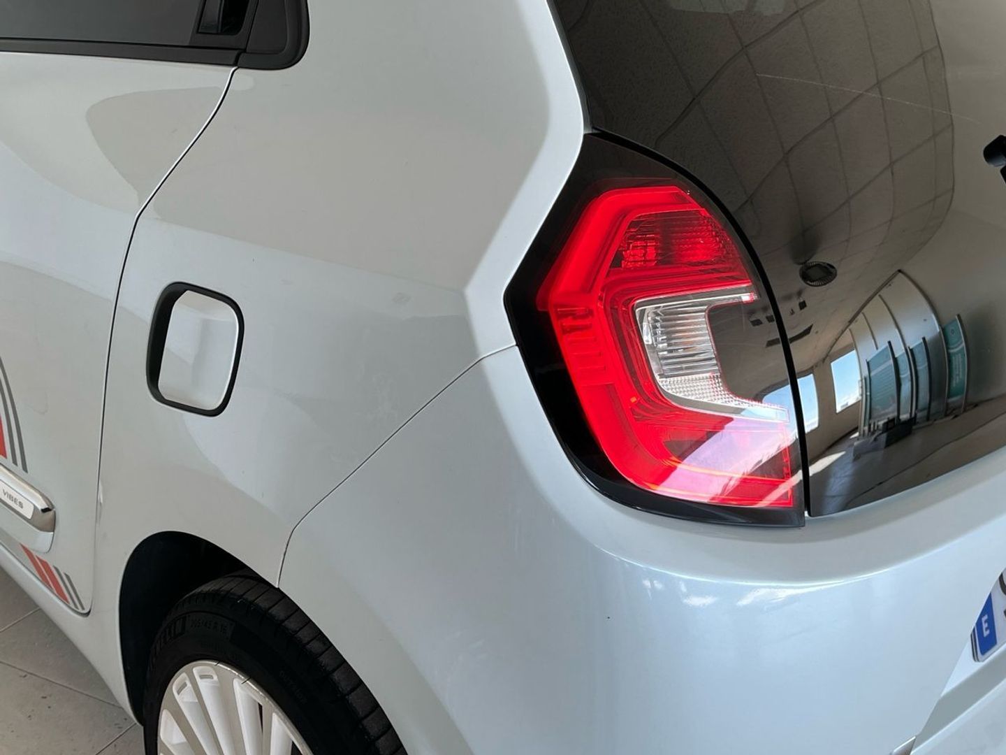 Renault Twingo Vibes R80 batería 20kWh 60 kW (82 CV)