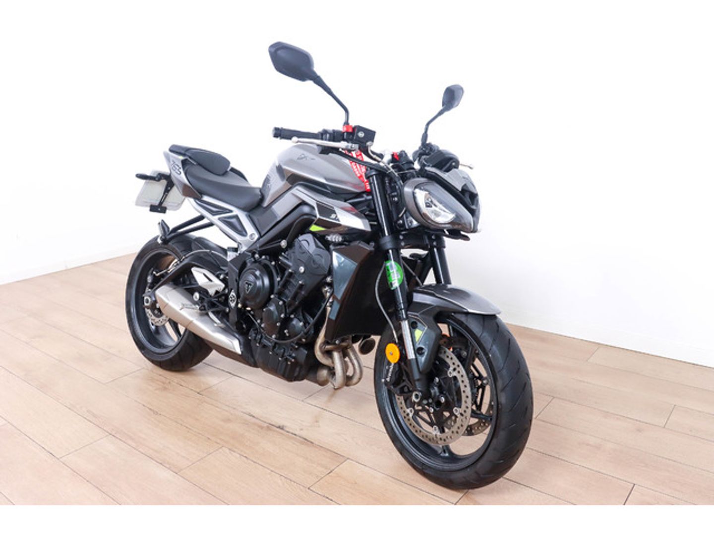 Triumph Street Triple 765 R