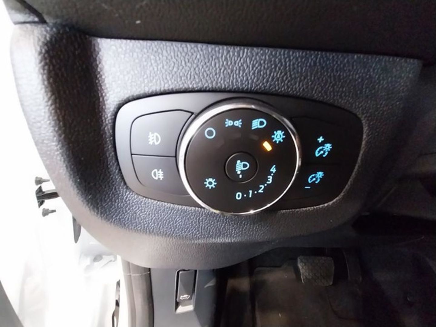 Ford Tourneo Courier 1.0 Ecoboost Titanium