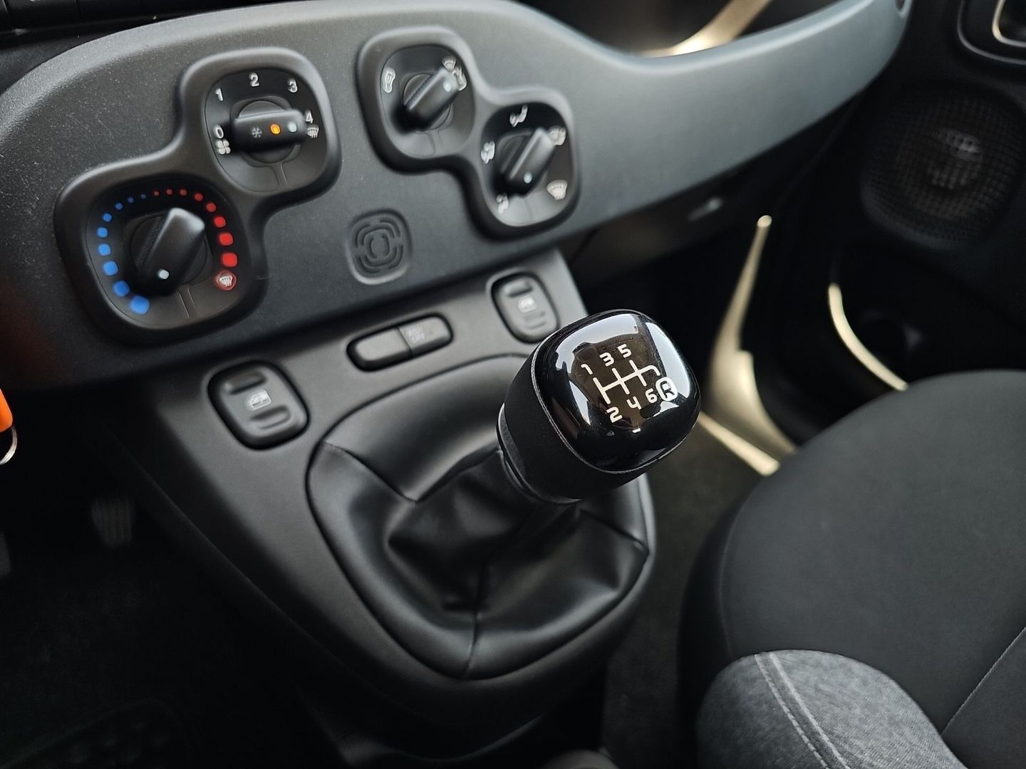 Fiat Panda 1.0 Hybrid GSE 51 kW (70 CV)