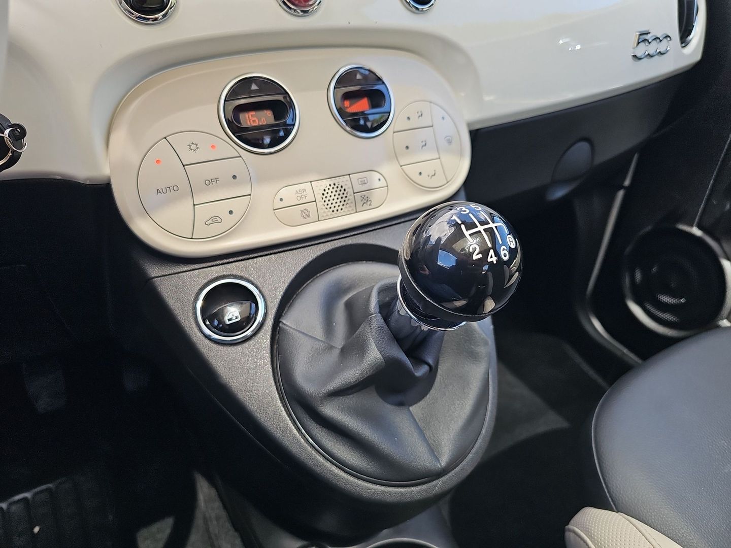 Fiat 500 1.0 Hybrid Dolcevita 51 kW (70 CV)