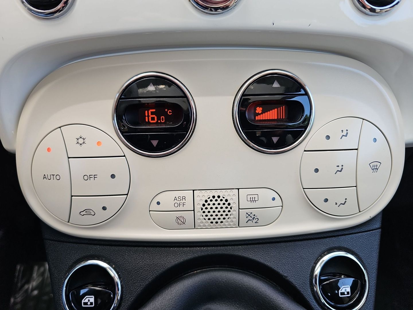 Fiat 500 1.0 Hybrid Dolcevita 51 kW (70 CV)