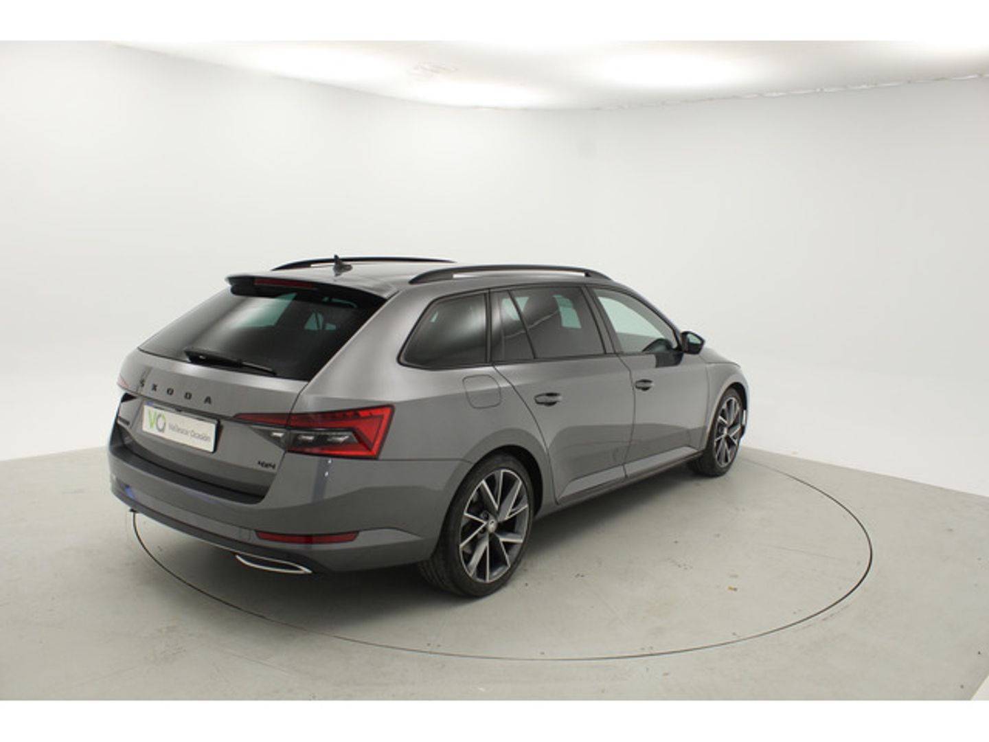 Skoda Superb Combi 2.0 TDI Sportline