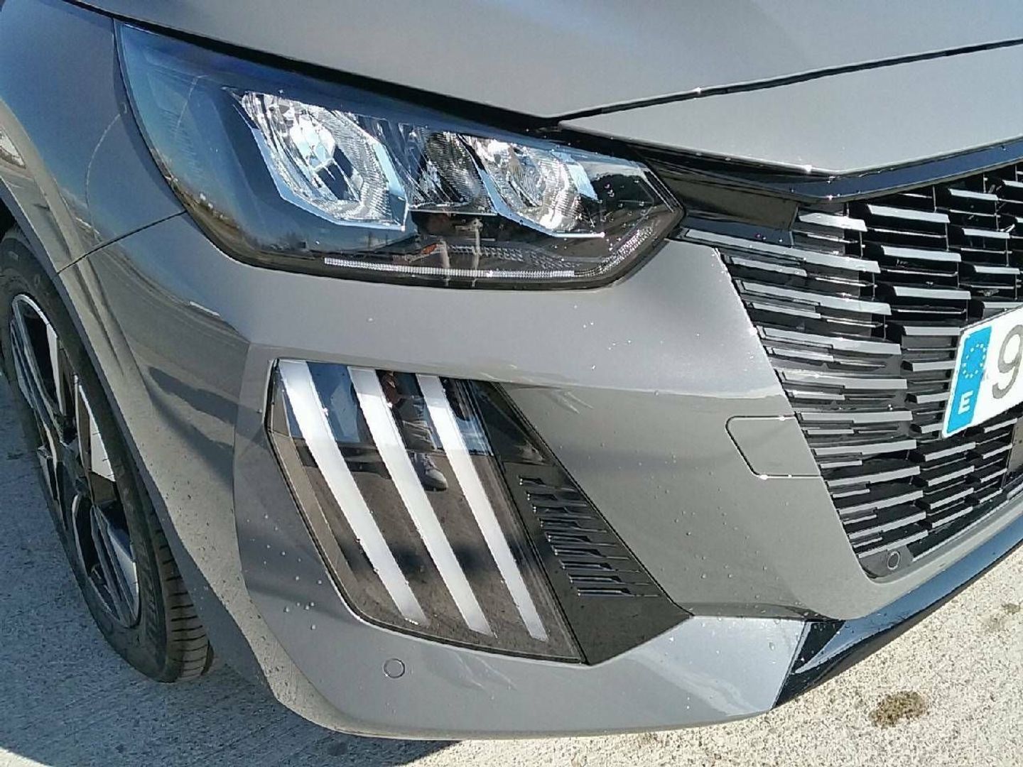 Peugeot 208 Allure Hybrid eDCS6 75 kW (100 CV)