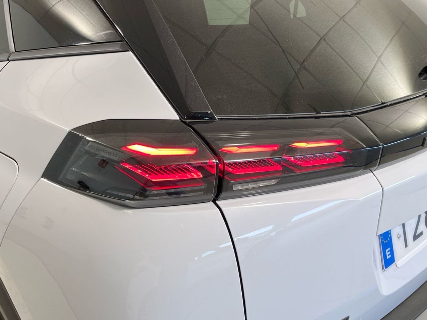 Peugeot 2008 PureTech 100 S&S Allure 75 kW (100 CV)