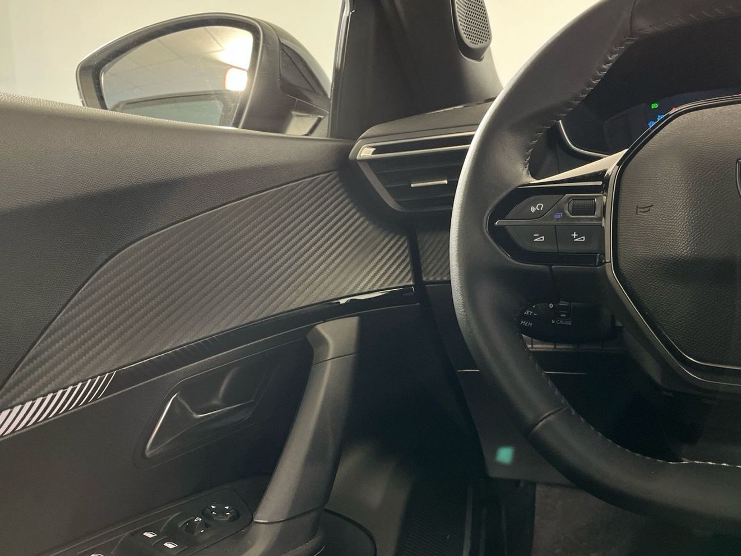 Peugeot 2008 PureTech 100 S&S Allure 75 kW (100 CV)