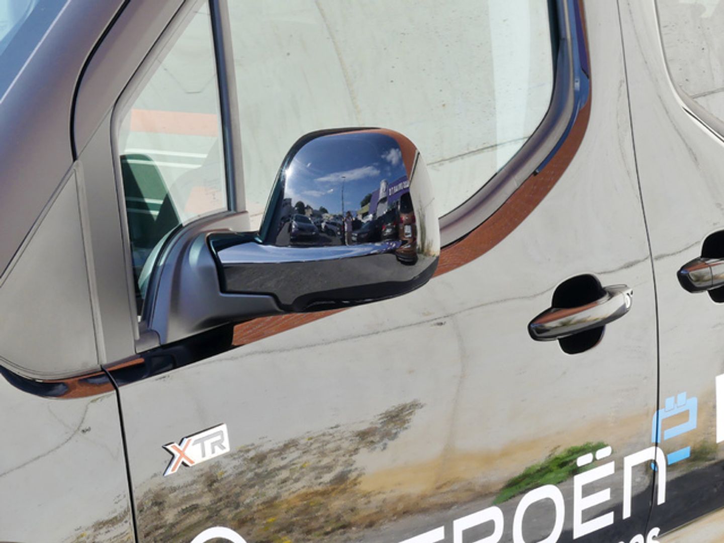 Citroen ë-Berlingo Shine Talla XL 50 kWh 100 kW (136 CV)